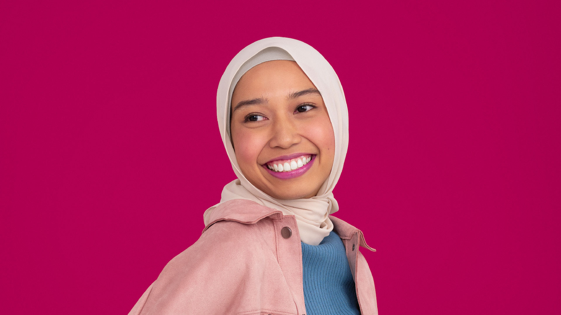 Muslim hijabi woman smiling during Ramadan